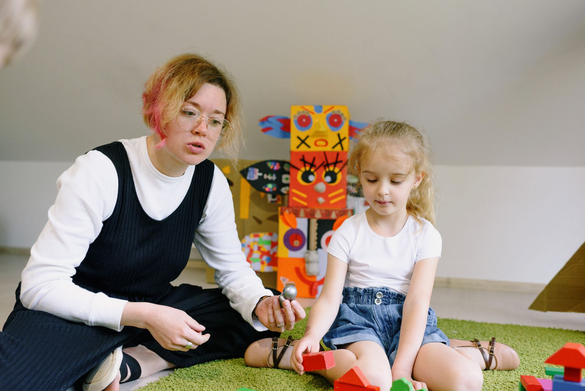 Assistante maternelle équipe à Saint-Brieuc